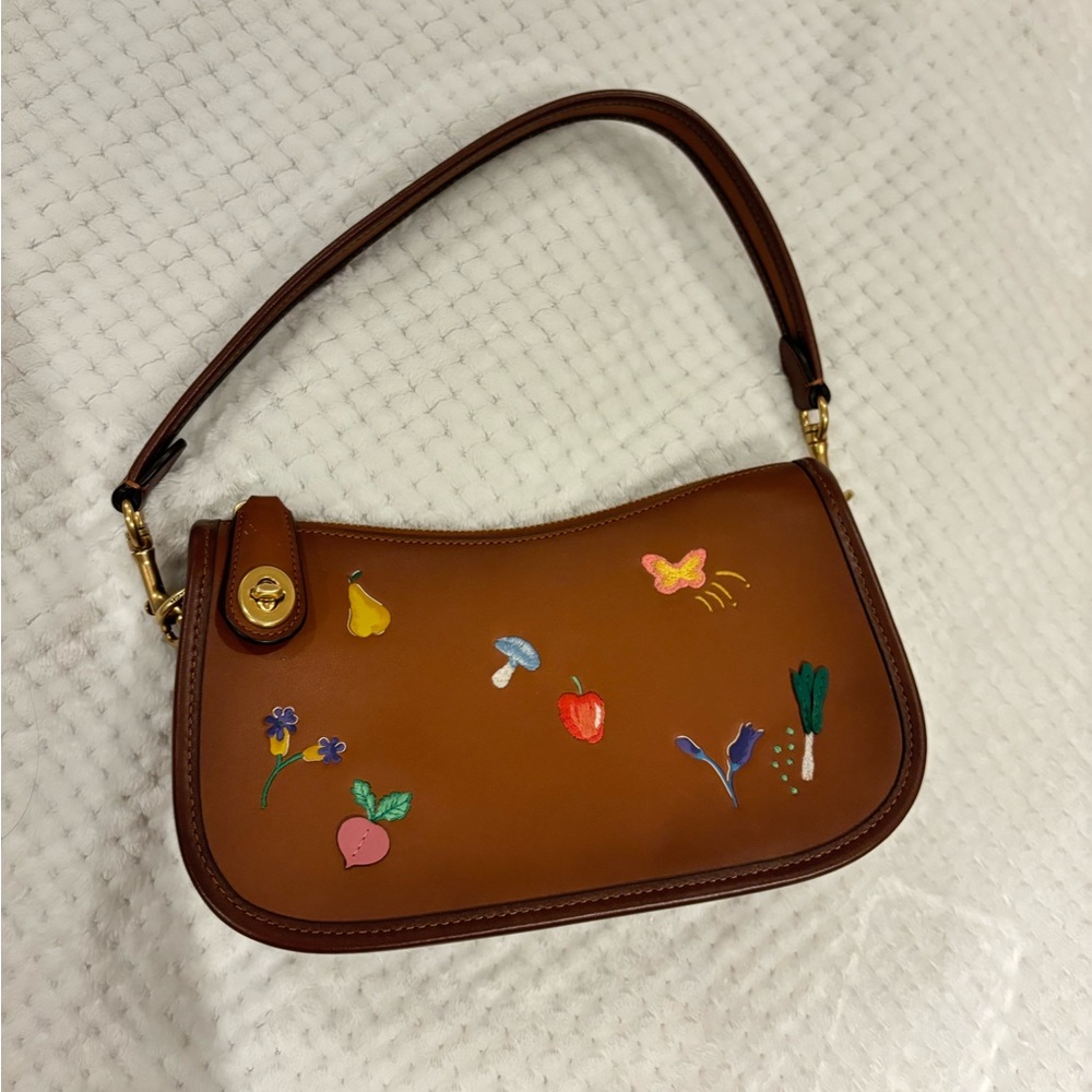 Coach SWINGER BAG WITH GARDEN EMBROIDERY